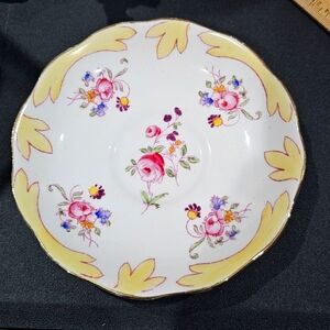 Royal Albert "Yellow Bells" Crown China Made in‎ England - Saucer Replacement